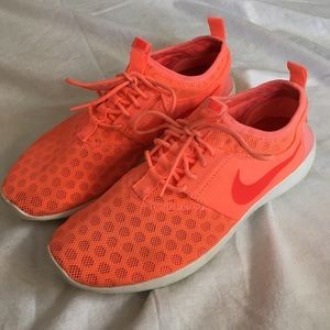 Nike Juvenate Neon Orange Pink Sneaker • Size 10